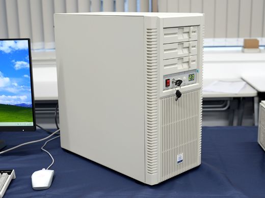 SilverStone FLP02 PC 케이스